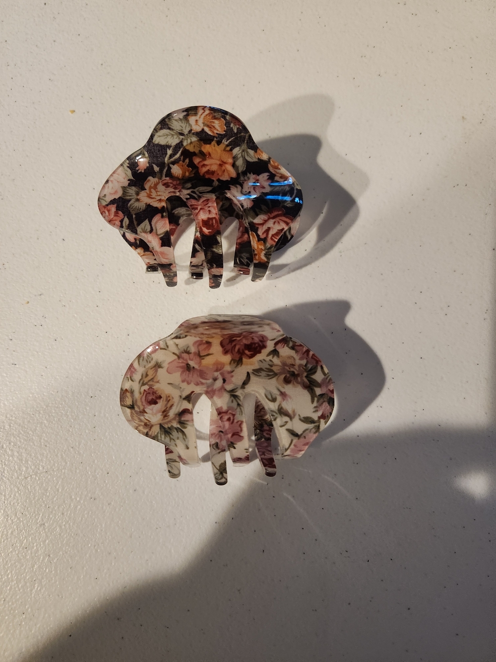 Floral Hair Claw Clips in Black and Cream